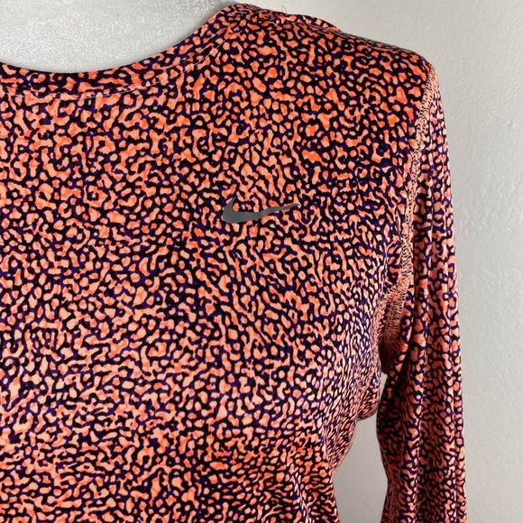 Nike Running Orange Micro Graphic Leopard Long Sleeve Athleisure Top size Medium - Picture 5 of 11